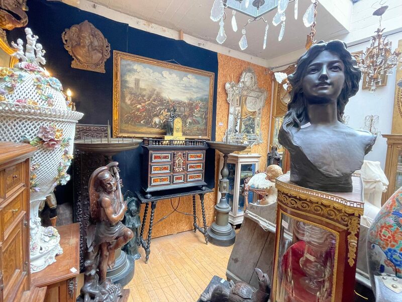 Bronzes et objets d'art expertisés lors d'un vide maison