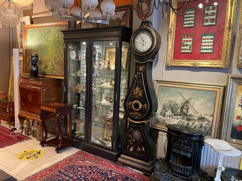 Mobilier ancien et horloge comtoise - expertise vide maison Liège