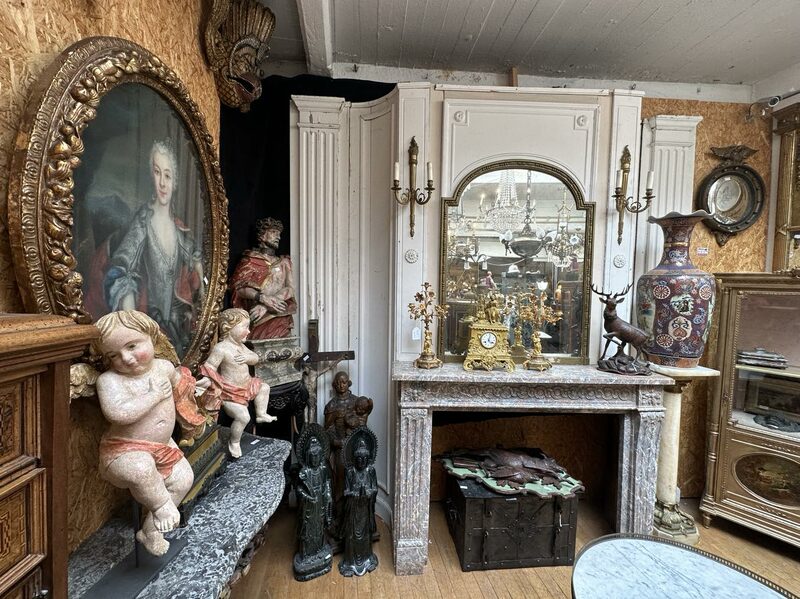 Objets d'art et portrait ancien récupérés en province de Liège