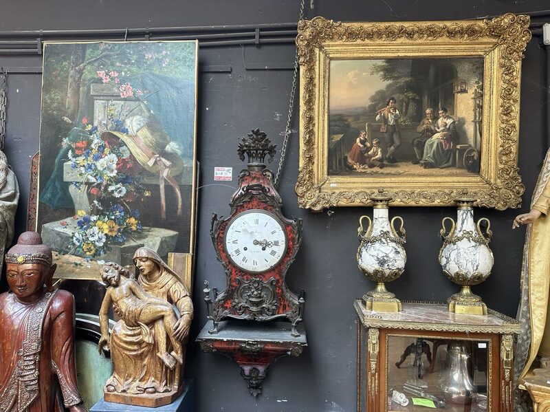 Tableaux anciens et pendule Boulle expertisés à Liège